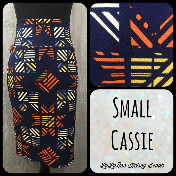 Lularoe Small Cassie - Picture 1 of 1